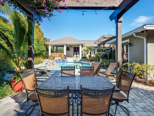 Gorgeous Naples 4 Bedroom Vacation Home